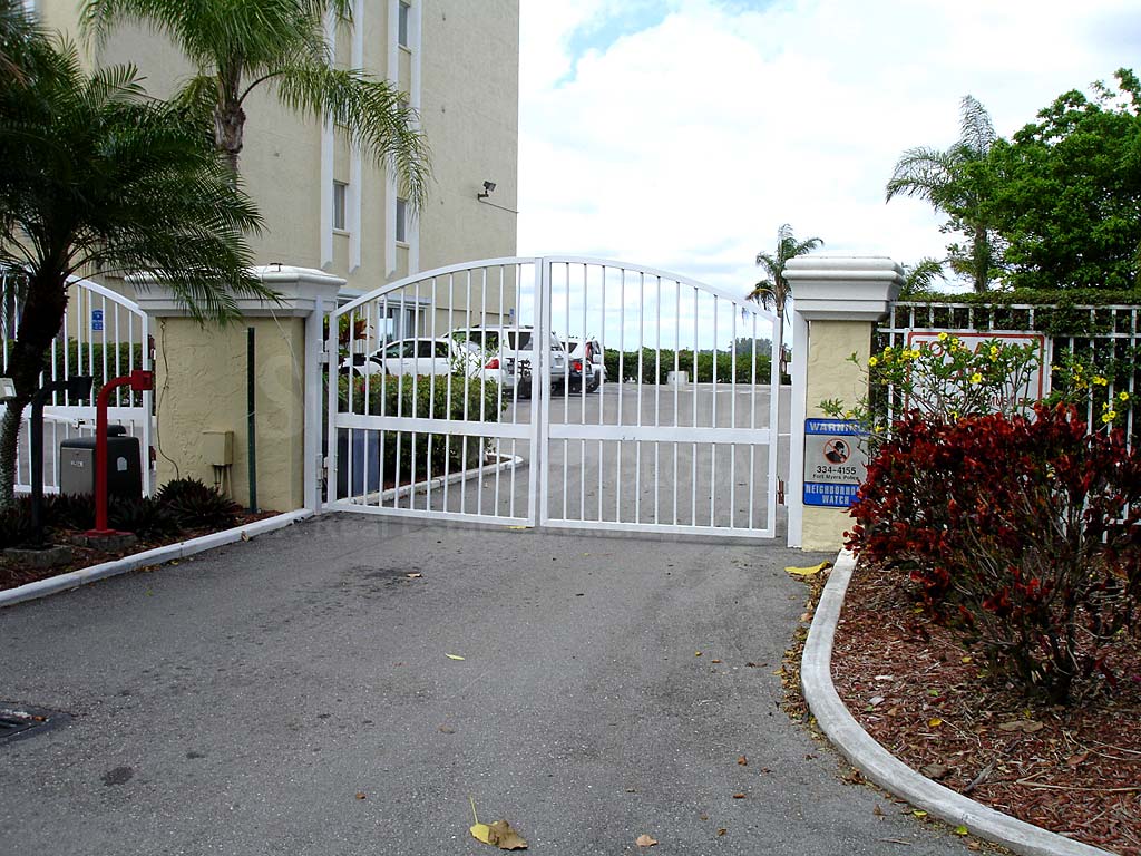Palm Beach Landings Entrance